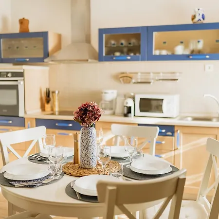 Mirna Stress Free Vol.2 公寓 乌马格