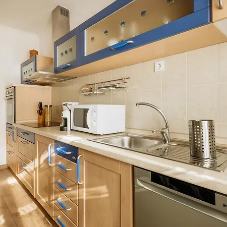 Mirna Stress Free Vol.2 乌马格